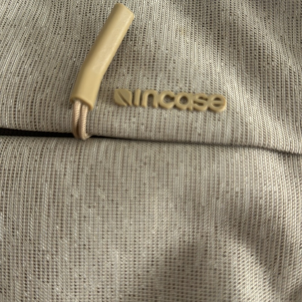 Incase Laptop Bag - Picture 2 of 5
